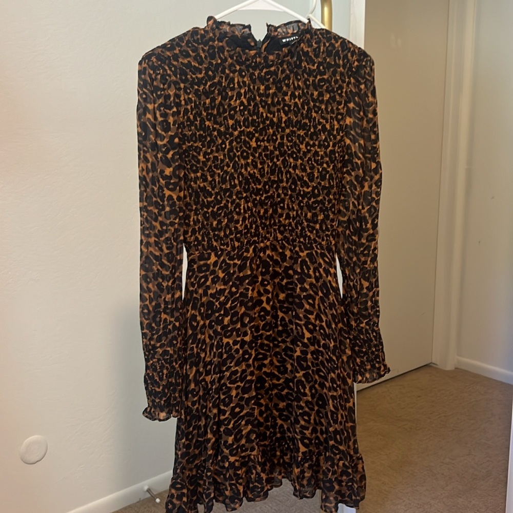 Classic Leopard Shirred Dress - Picture 4 of 7